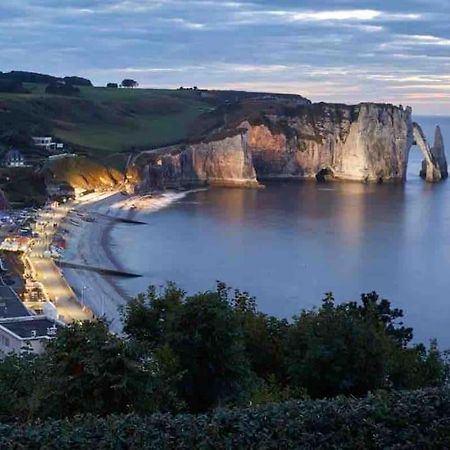 Superbe Appartement Entre Mer Et Ville Dieppe Exterior foto