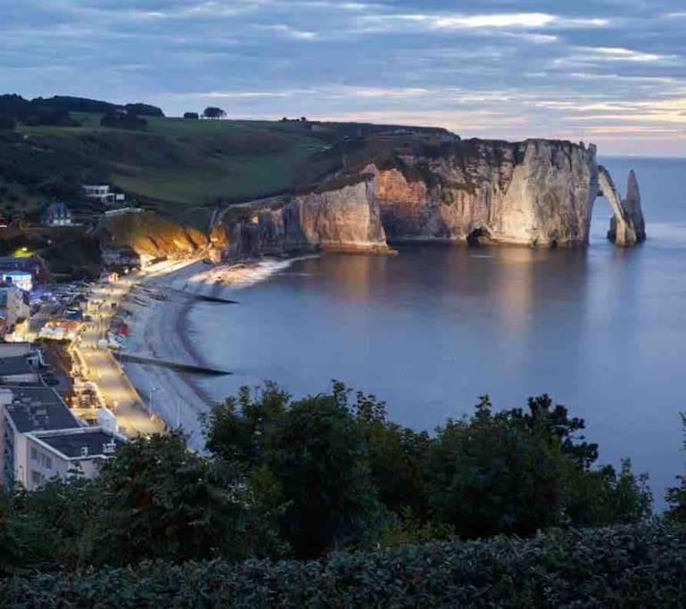 Superbe Appartement Entre Mer Et Ville Dieppe Exterior foto